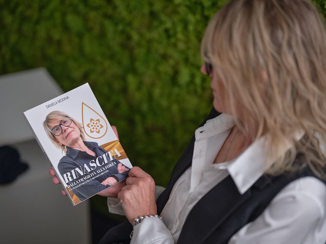 Copertina del libro Rinascita di Daniela Modina